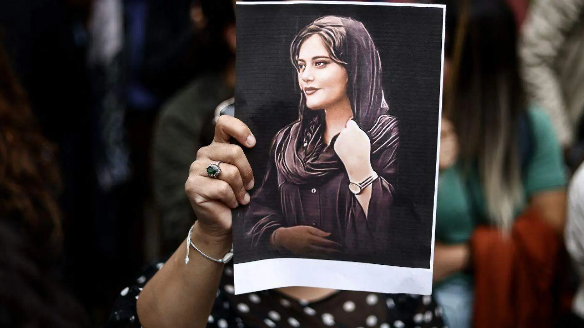 Muerte de Mahsa Amini detienen a hija de expresidente de Irán por incitar protestas